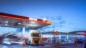 Orlen notuje giełdową hossę, niestety oszuści pławią się w jego blasku&#8230;