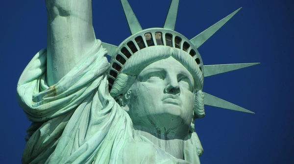 Polskie banki chcą donosić na nas do USA. Ja wam to rozsądnie wyjaśnię