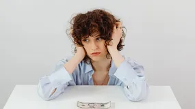 Obniżka stóp procentowych to problem dla oszczędzających. Podpowiadamy, gdzie teraz trzymać pieniądze