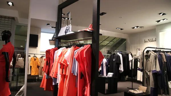 Sklepy po prostu muszą się unowocześnić. Te, które pozostaną w tyle, ryzykują utratę klientów