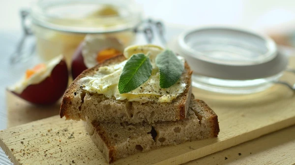 Masło i szynka zamiast butów i sukienki. Oto nowa rzeczywistość na Vinted