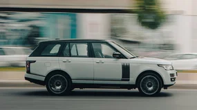 Liczniki w autach bywają kręcone… do przodu. Powody mogą zaskoczyć