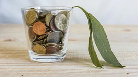 Wady lokat i kont oszczędnościowych mogą stać się ich zaletami. Szczególnie teraz