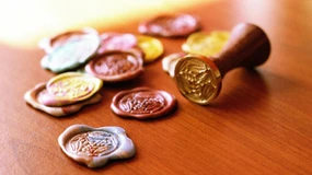 Faktury w KSeF można podpisać na pięć sposobów. Tylko jeden jest naprawdę darmowy