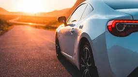 Zakup OC na raty ma liczne zalety, ale jedną wadę: niemiłosiernie przepłacasz