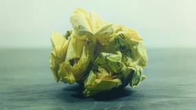 Firmy każą podpisywać oświadczenia o „dobrowolnym zleceniu". Teraz będą mieć problem