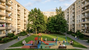 Ministerstwo szykuje rewolucję na osiedlach. Zielone podwórka mogą zniknąć