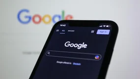 Miliardy dolarów płyną w AI, a większość świata używa go do napisania maila