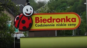 Biedronka chce znać oceny swoich prawdziwych klientów. Popełniła jednak pewien błąd
