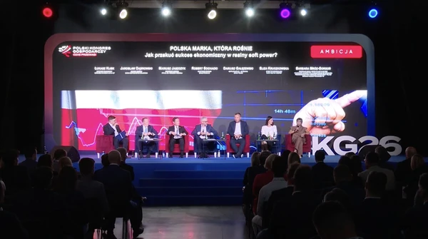 Polska chce się chwalić, zanim ustaliła, czym. Z panelu o marce narodowej trzeba wyciągnąć ważne wnioski