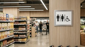 Toaleta w Biedronce i Lidlu dostępna nie tylko dla pracowników. Poseł interweniuje