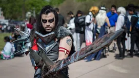 Darmowe kartony z Empiku podbijają Vinted. Na jednym standzie ze znaną postacią można zarobić nawet 350 zł