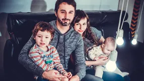 Zamiast bykowego — niższy ZUS za każde dziecko. To pomysł, który warto przetestować