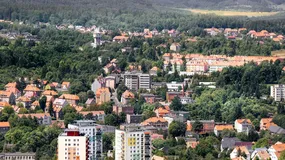 Tu kupisz mieszkanie dużo taniej niż we Wrocławiu. To niedocenione i wbrew pozorom piękne miasto