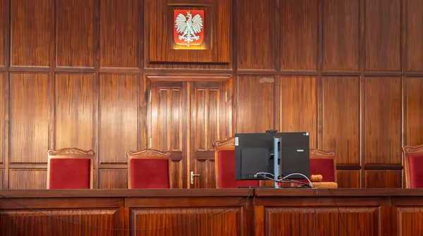 Pożyczyła 9 tys. zł, miała oddać 20 tys. Sąd wydał nakaz zapłaty, nie widząc umowy