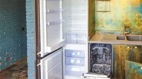 Odbierają darmowe lodówki z OLX i sprzedają szuflady na Allegro. Nowa kosztuje 600 zł, a używana 250 zł