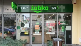 Żabka groźną konkurencją dla restauracji? Małe lokale mają powody do obaw