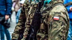 78 proc. zniżki na PKP i ochrona przed zwolnieniem z pracy. Służba w WOT daje spore przywileje