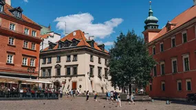 Zarabiasz 15 tys. zł. W Warszawie jesteś średniakiem, w Radomiu — w ścisłej czołówce
