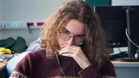 Studenci załamani cenami najmu. Nawet 2000 zł za dzielenie mieszkania w Warszawie