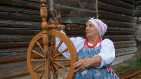 Sprzedają na Allegro i OLX i nie płacą podatku. Prawo na to pozwala