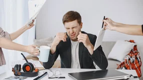Ponad 5 godzin tygodniowo na biurokrację. Tak wygląda praca co drugiego polskiego menedżera