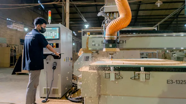 Na świecie robotyzacja przyspiesza. W Polsce ledwo drgnęła, a to zły sygnał