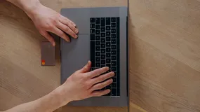 Pekao zmienia logowanie do bankowości internetowej. Wystarczy telefon i kod QR