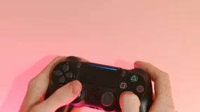 Gracz z Polski wydał 17 tys. zł na PlayStation i go napadli. A Sony teraz pastwi się nad okradzionym