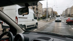Kierowca busa chciał być dla mnie miły. Przez jego uprzejmość mogło dojść do wypadku