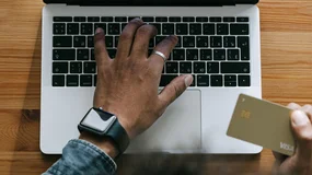 UOKiK chce brać pożyczki pod fałszywym nazwiskiem. Fintechy i firmy pożyczkowe mają powody do pytań